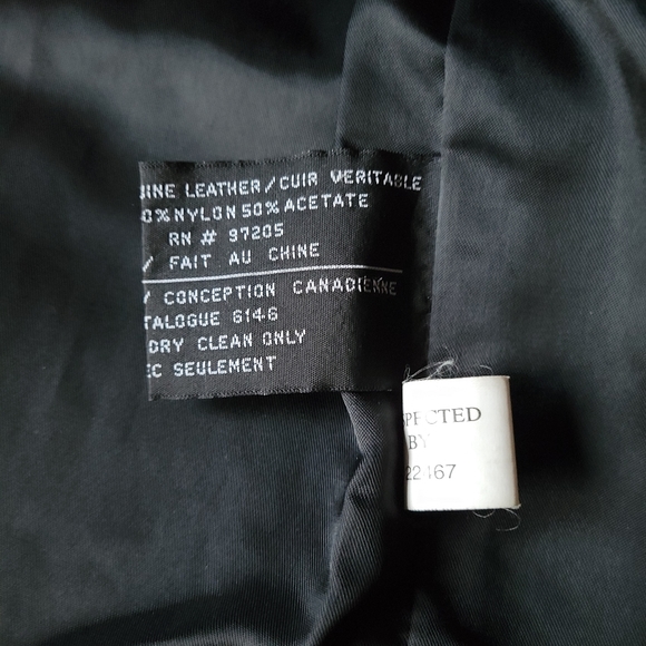 Danier leather medium trenchcoat - Picture 4 of 7